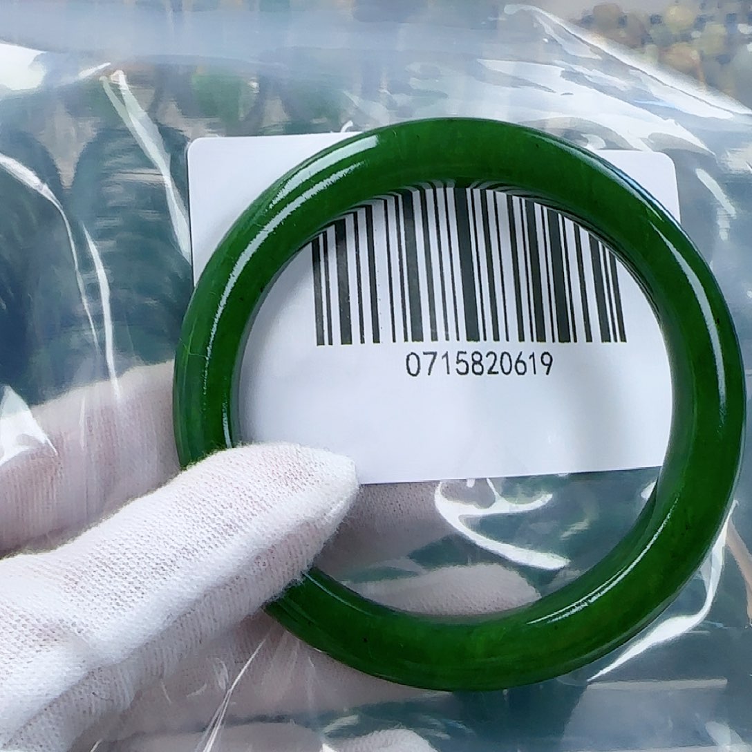 和田玉（碧玉）手镯未镶嵌59包容