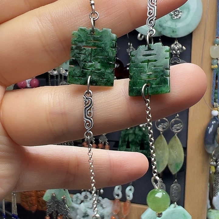 洁***静翡翠银S925镶嵌耳饰