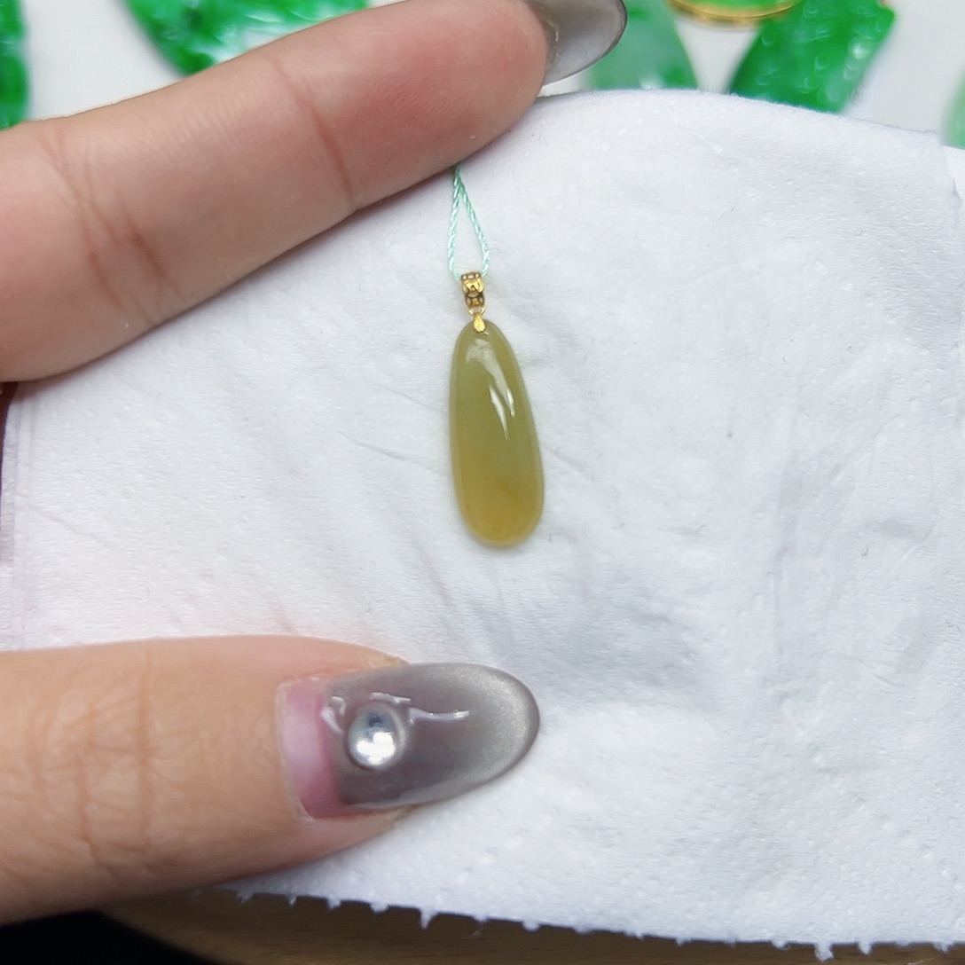 翡翠颈饰18K金镶嵌天然Ａ货翡翠