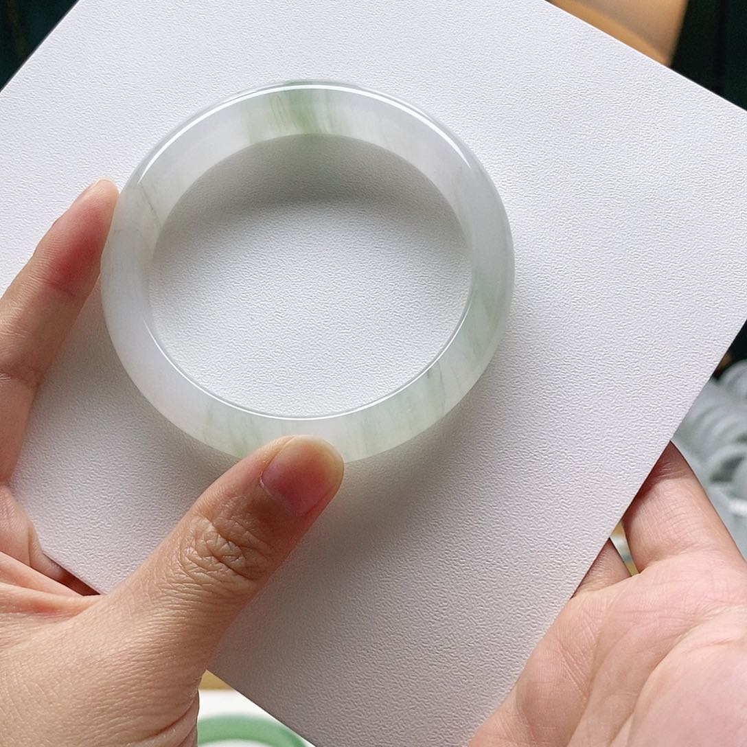 石英质玉手镯未镶嵌璇*?60.2