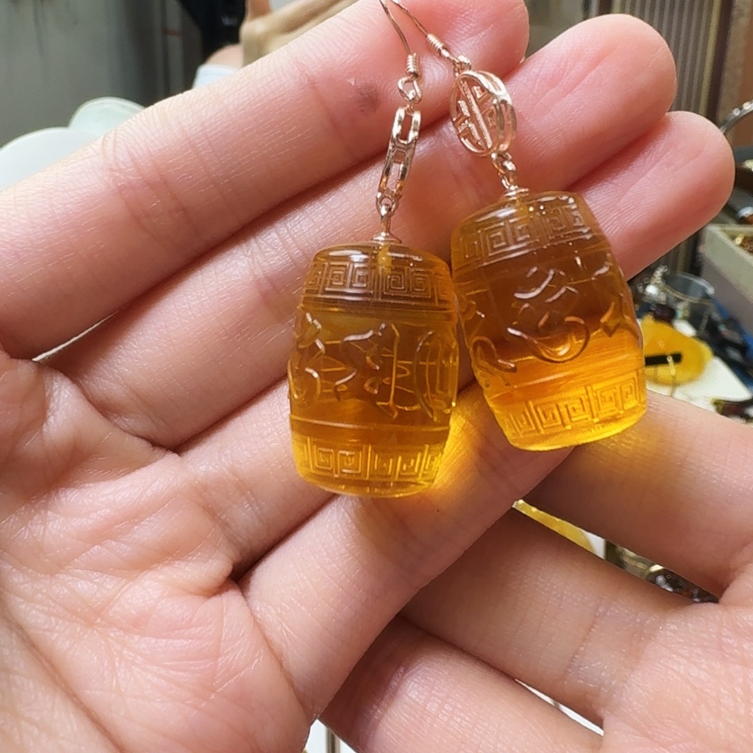 走***儿琥珀未镶嵌颈饰耳坠