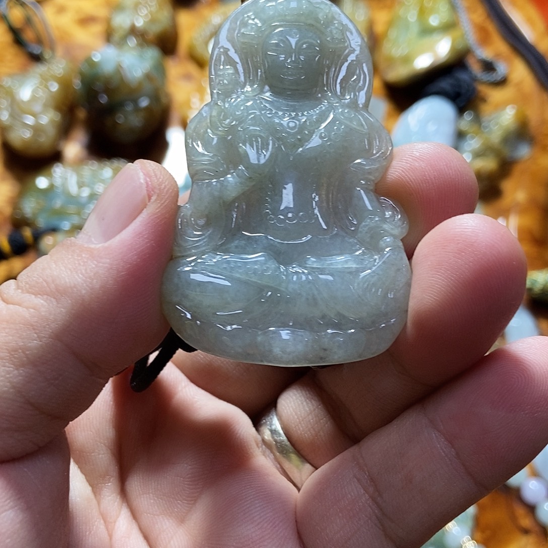 翡翠未镶嵌颈饰翡翠度姆