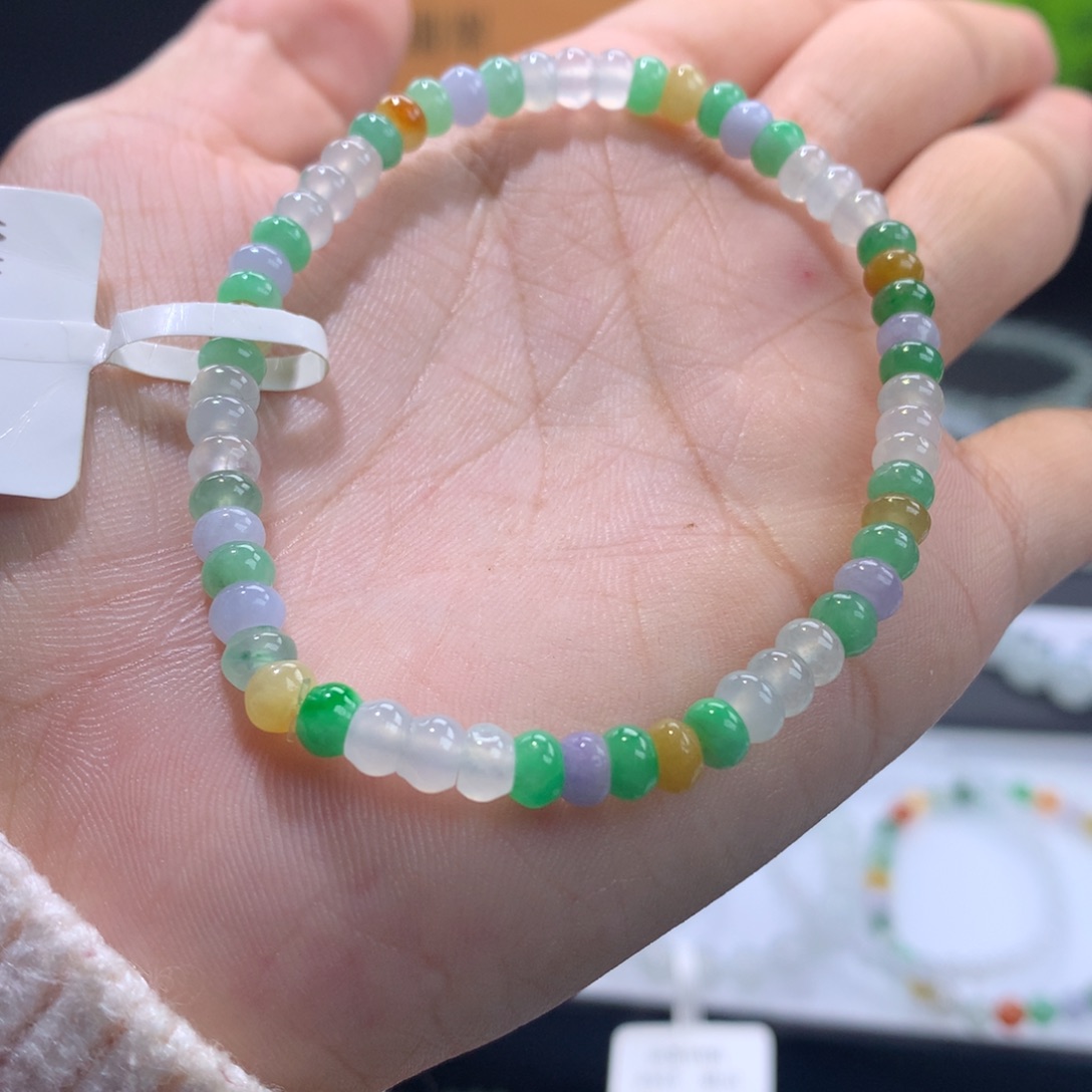 翡翠未镶嵌手链卡4.7