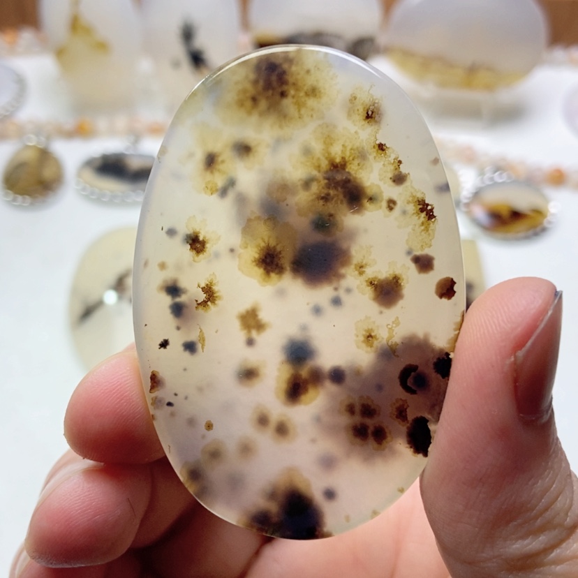 【闪购商品】玛瑙/玉髓未镶嵌颈饰