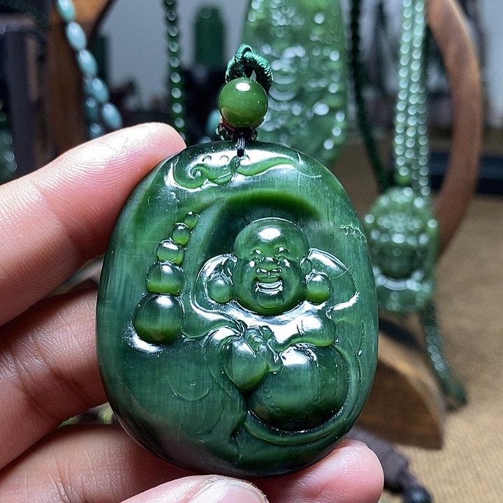 和田玉（碧玉）未镶嵌颈饰