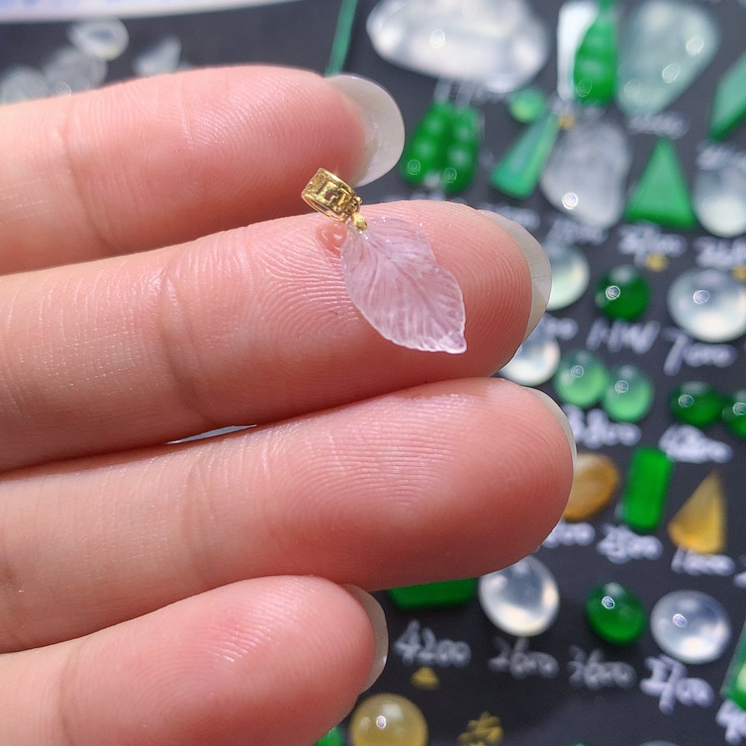 【闪购商品】翡翠颈饰未镶嵌天然翡翠高冰凤翎