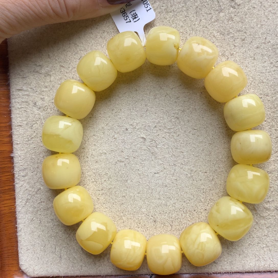 蜜蜡珠宝奇石未镶嵌18