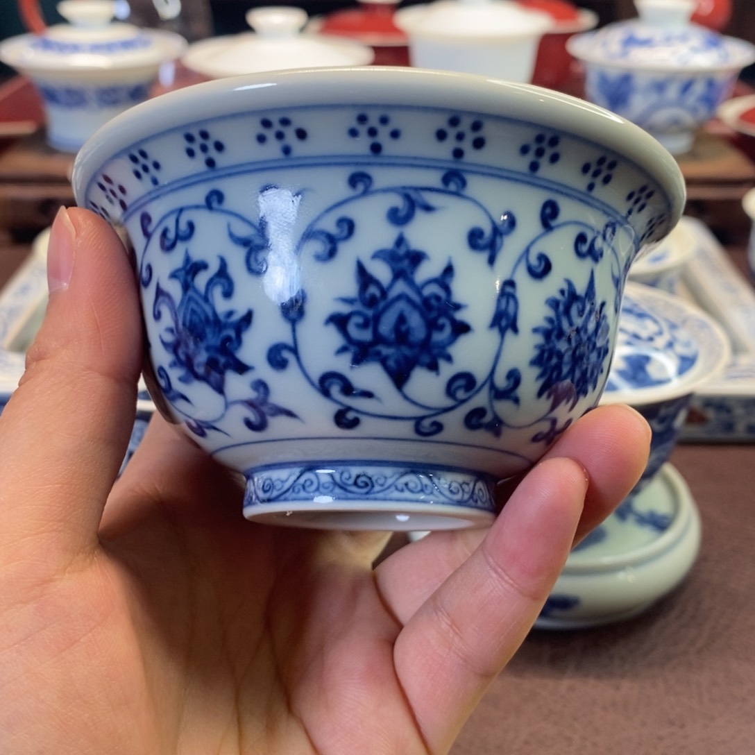 碗青花缠枝莲压手杯 精品福利