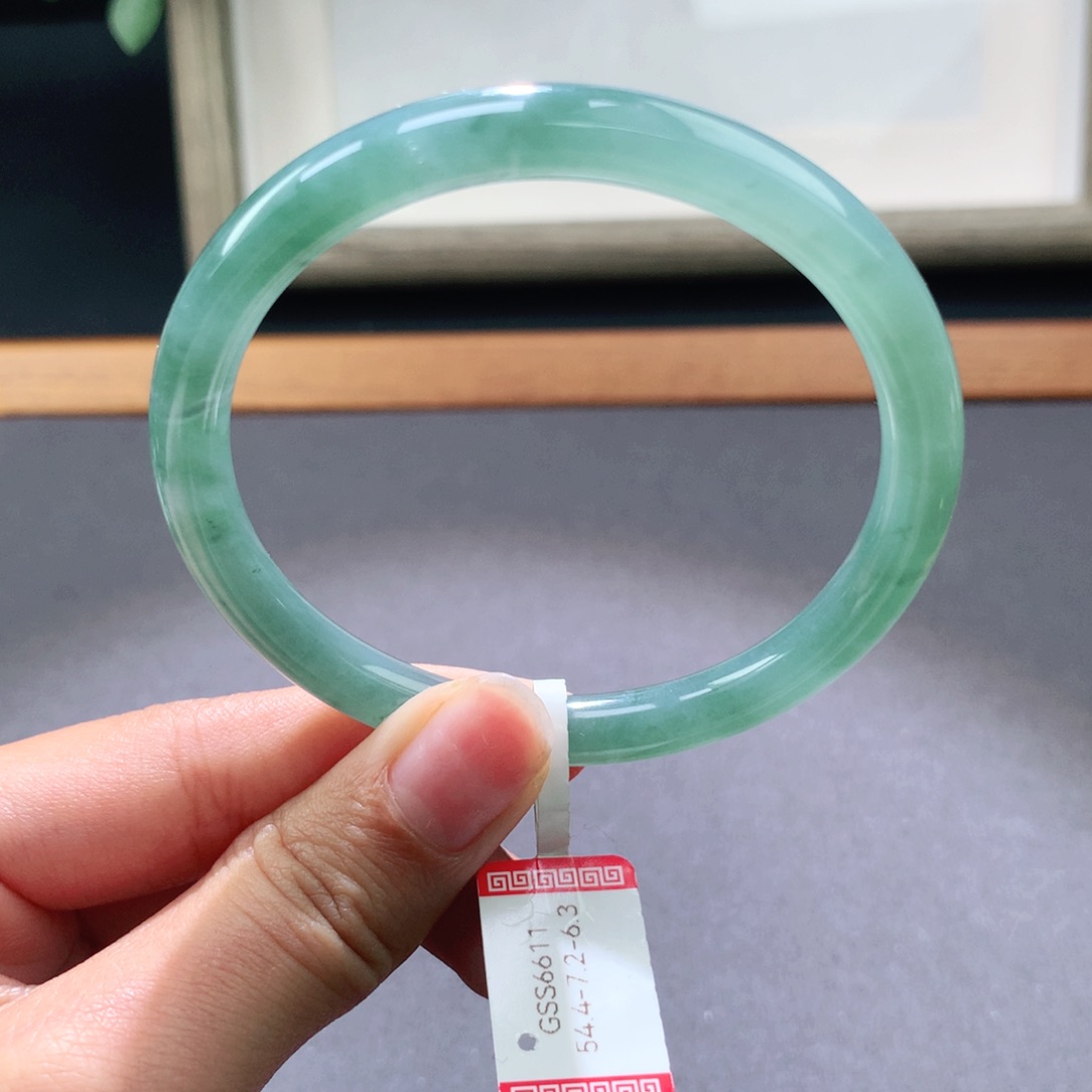 翡翠手镯未镶嵌天然翡翠手镯叮当镯