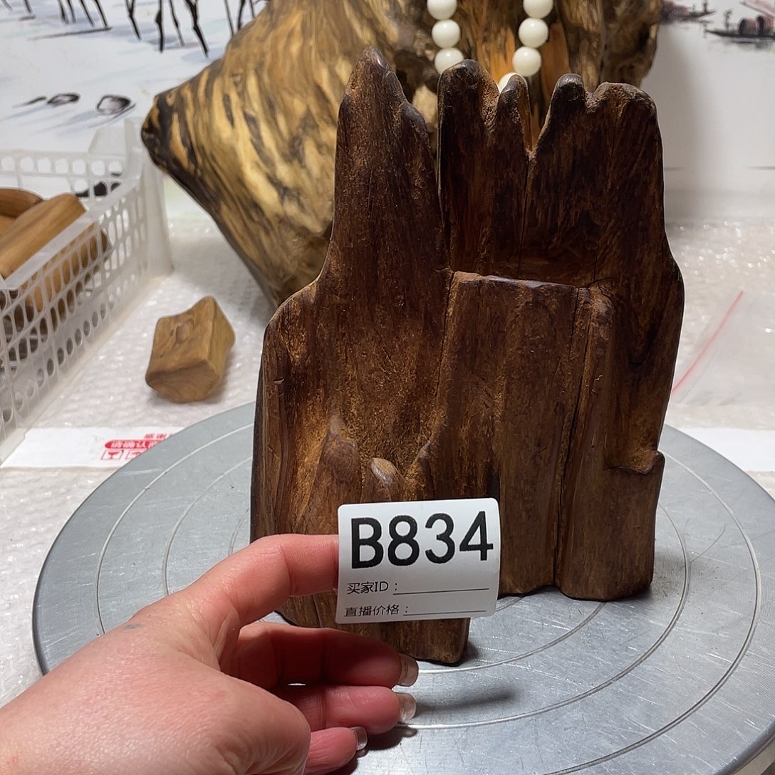 @***君玉木（非红木类）土沉香香木摆件