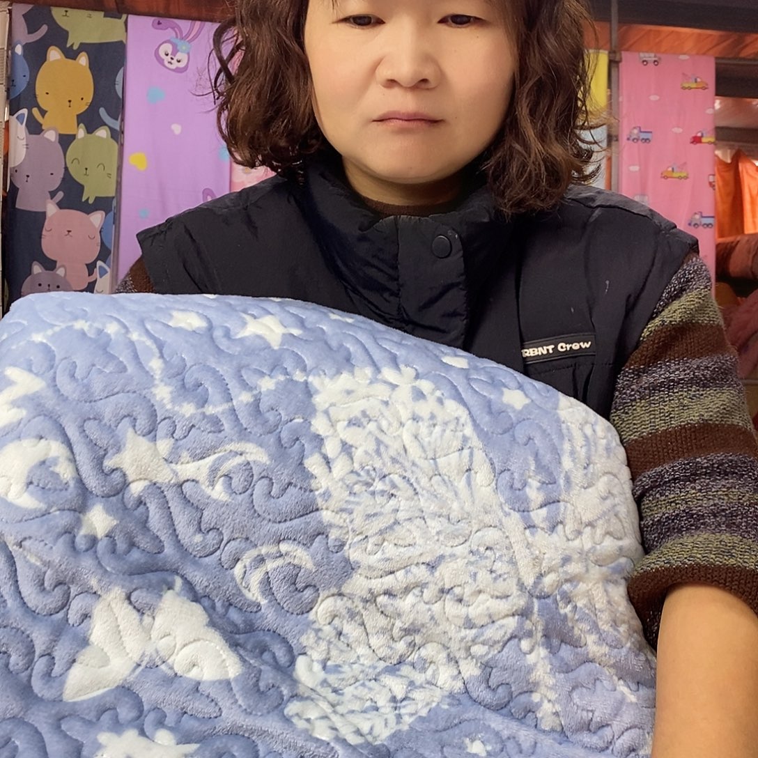 羊羔毛2×2.3米绒床盖  蝴蝶