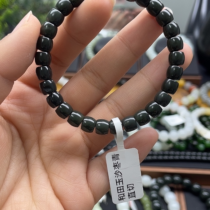 和田玉未镶嵌手串