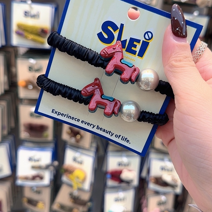 黑色面膜圈红马发绳