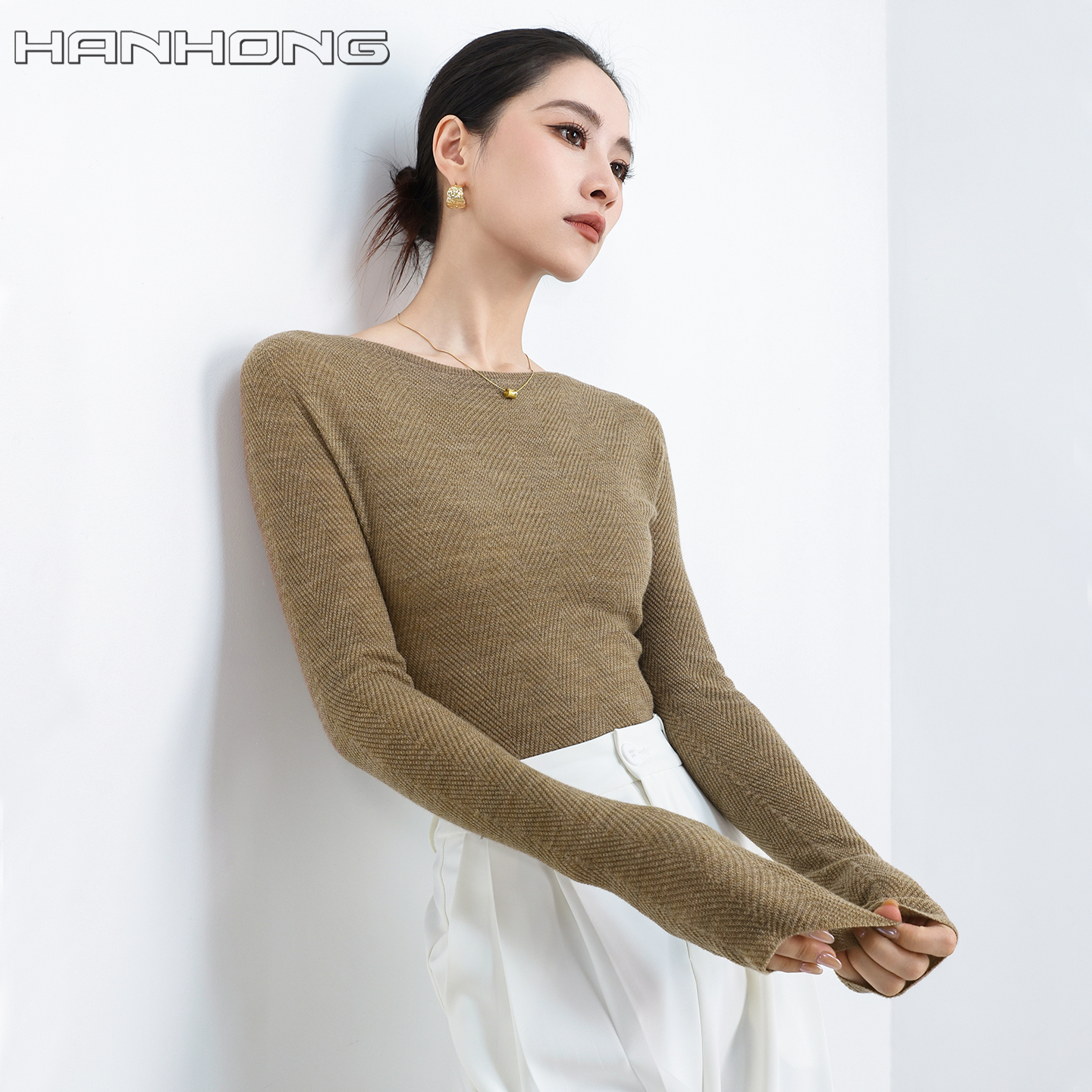 100%纯绵羊毛衫无缝一体高端毛衣秋冬高级感上衣宽松打底针织衫女