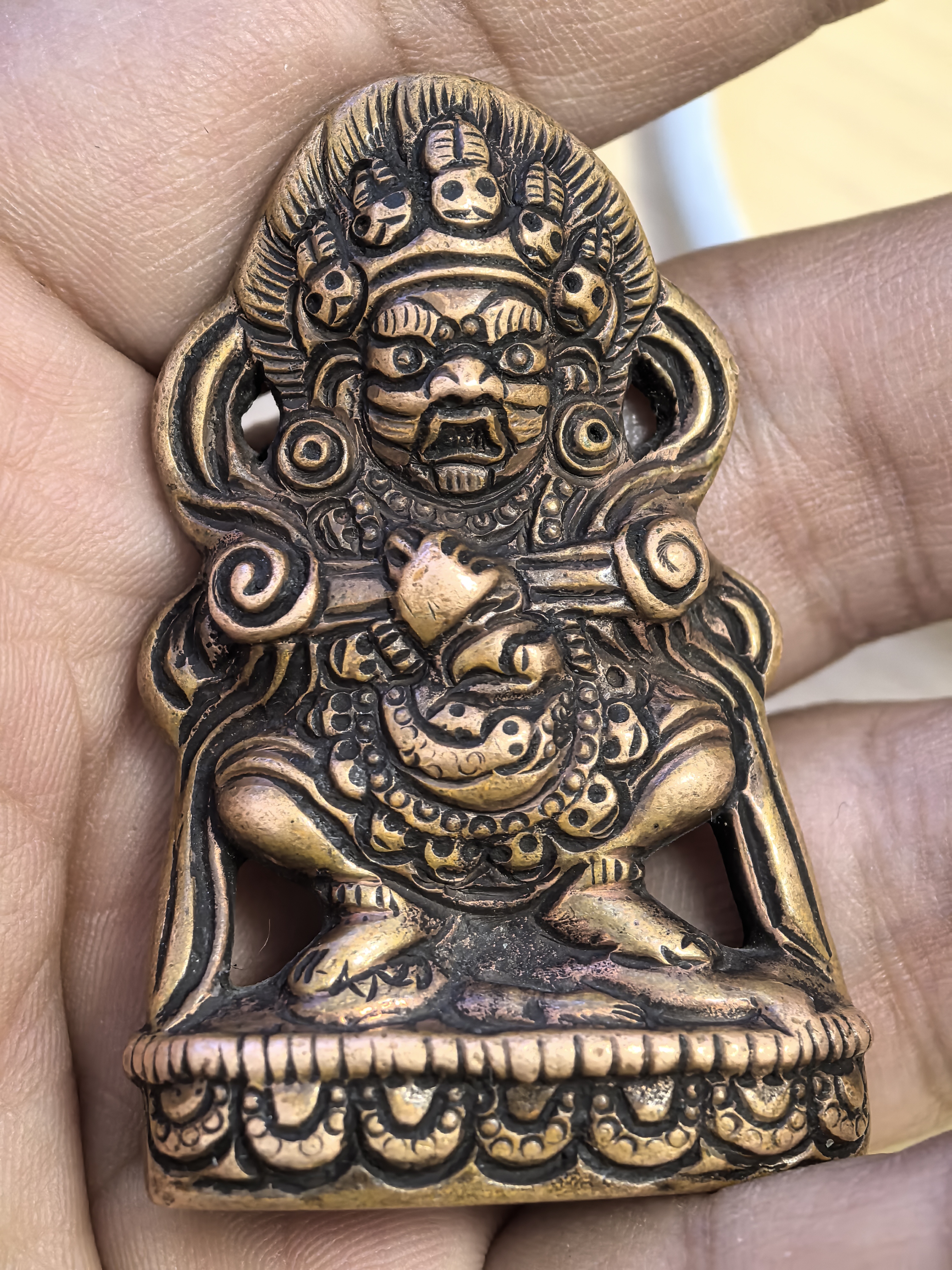 藏传-紫利玛手工錾刻二臂玛哈嘎拉寸佛摆件
