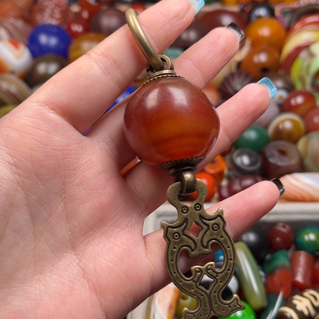 玛瑙/玉髓颈饰未镶嵌