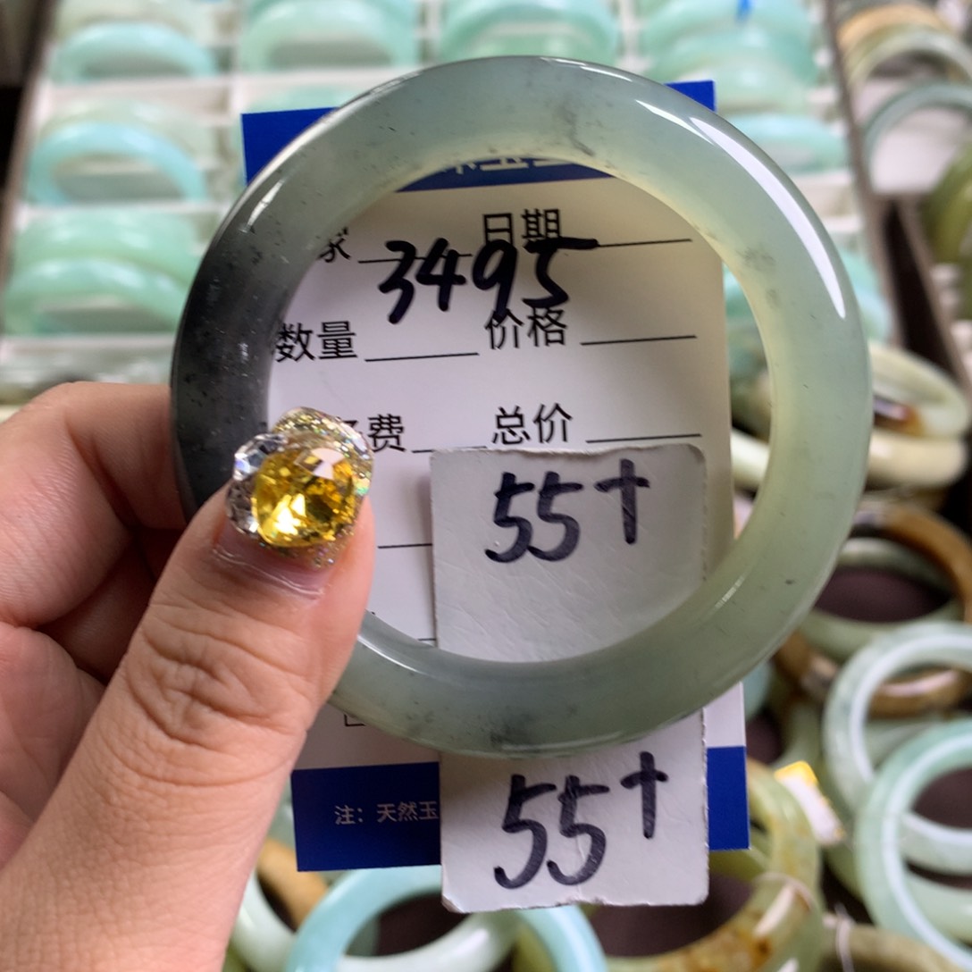 蛇纹石玉手镯未镶嵌3495