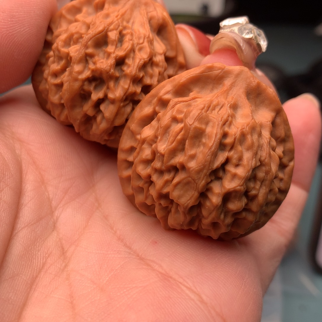 文玩核桃把件?****右秦公12