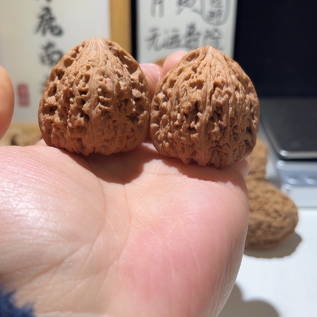 吊坠桃核南将1号40高炮三角有黄