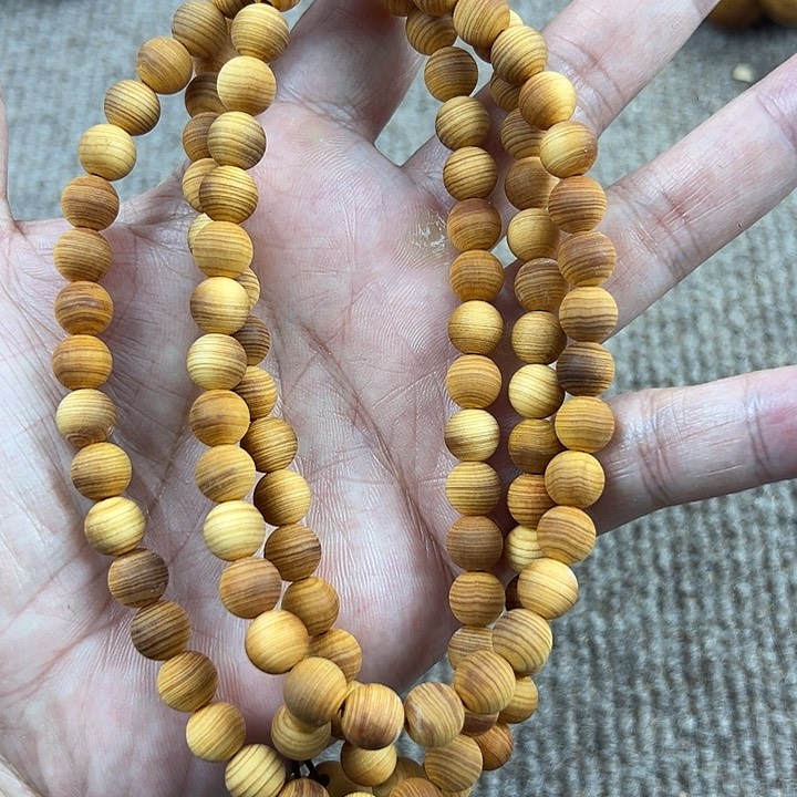 木太行崖柏0.8。。。。。。。。