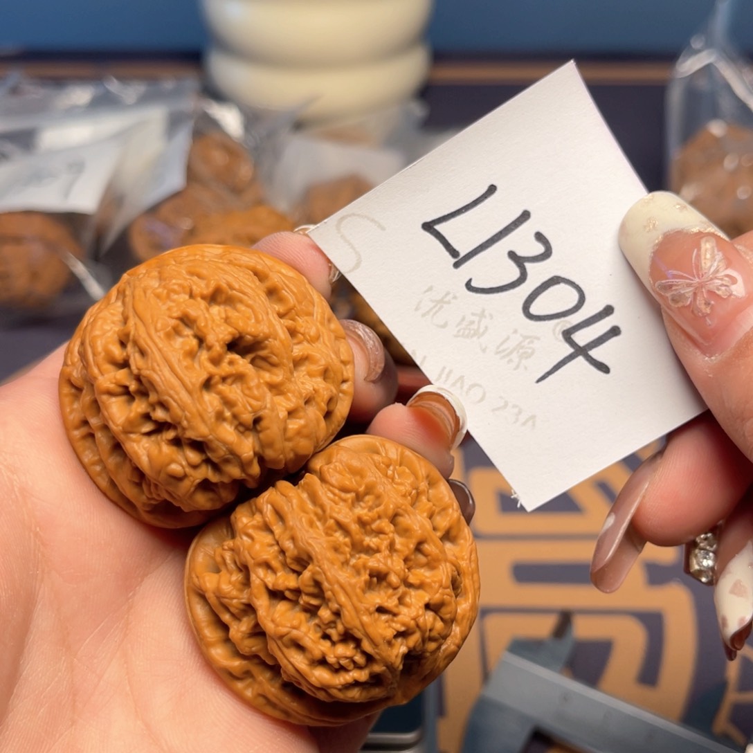 文玩核桃把件粗筋42