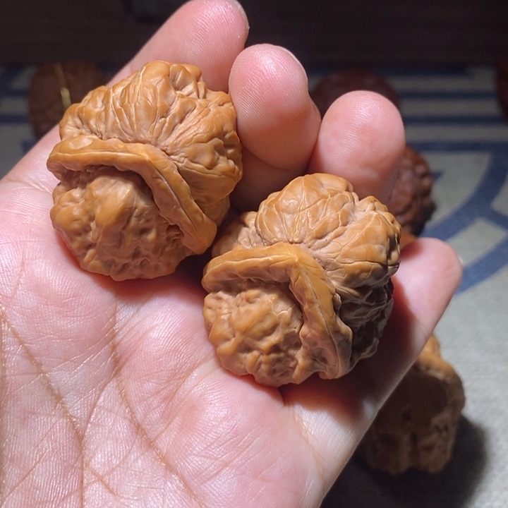 3***峰把件文玩核桃核桃