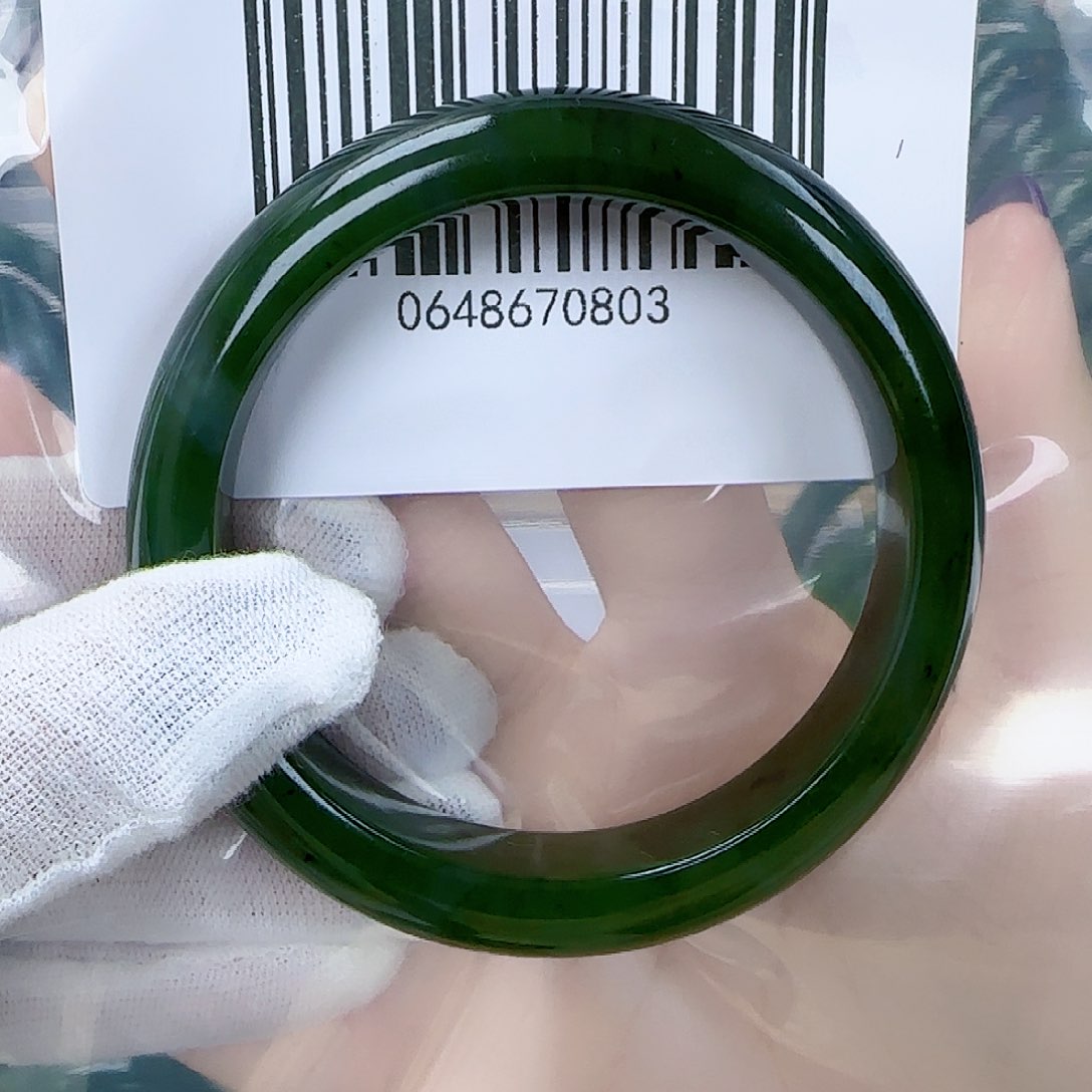 和田玉（碧玉）手镯未镶嵌56、5