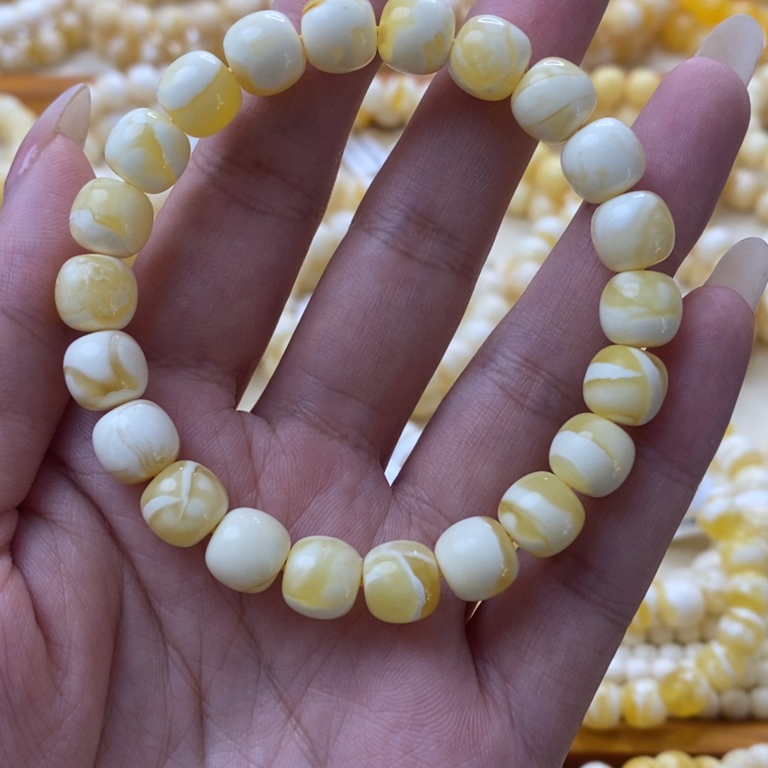 琥珀未镶嵌手串蜜蜡