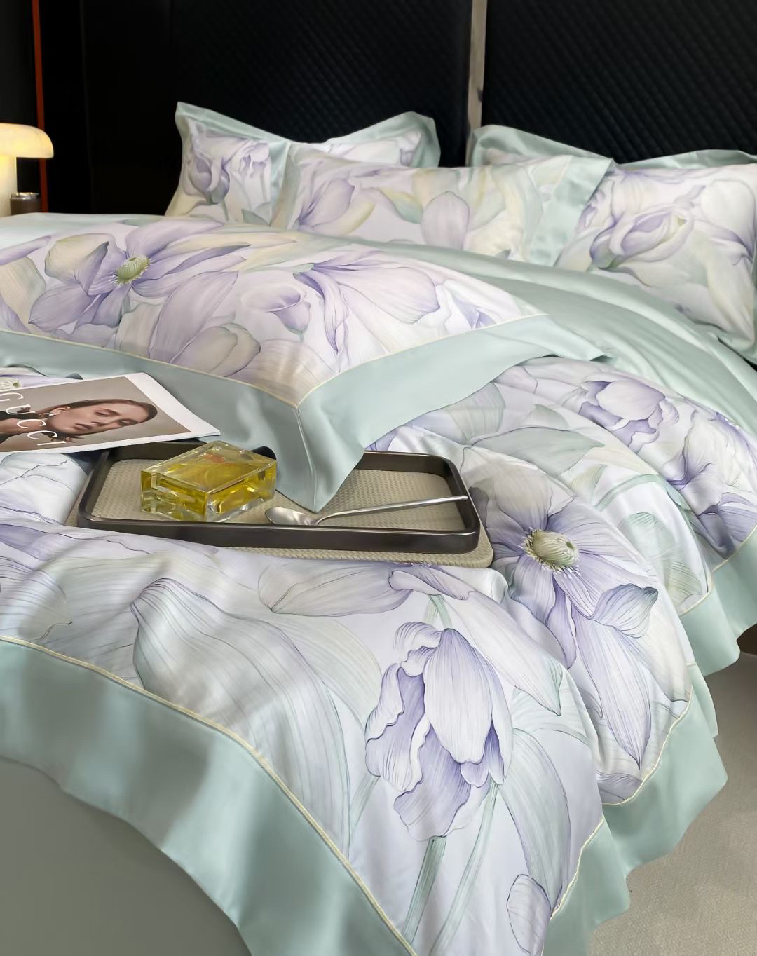天棉锻系列以知性优雅为主题，花型芳香可人，床上用品被套轻奢床单