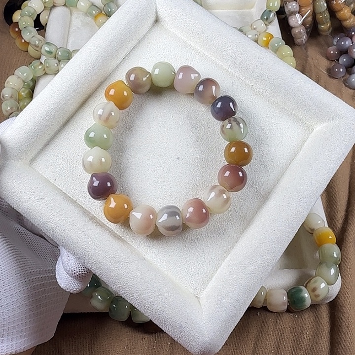 C***a菩提根/象牙果吊坠053 花纹猫头 微瑕 