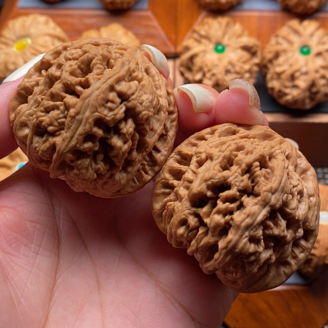 文玩核桃把件45尺寸全品粗筋