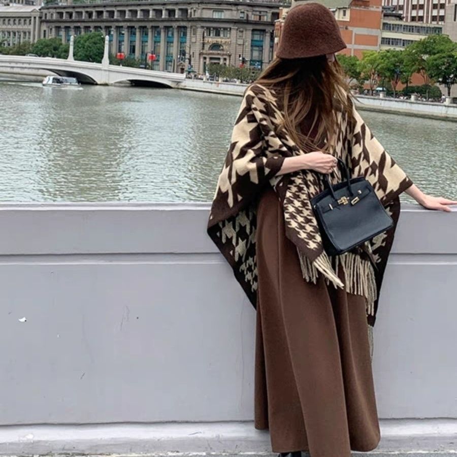 H005-1#围巾新款仿羊毛混纺斗篷保暖披肩空调房毛毯升级加厚两用