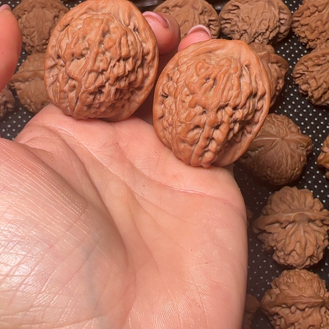 厚***人莲花，边36➕，37，，，，，