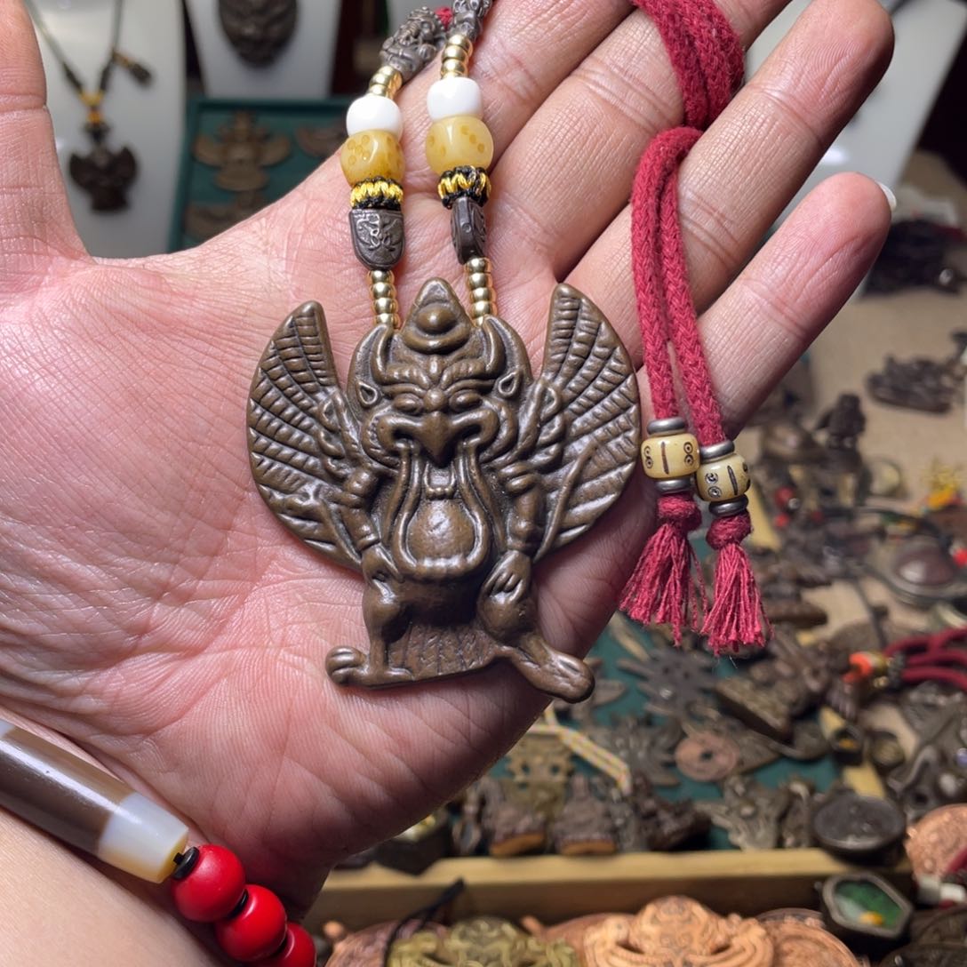 藏传大鹏鸟脖挂脖挂