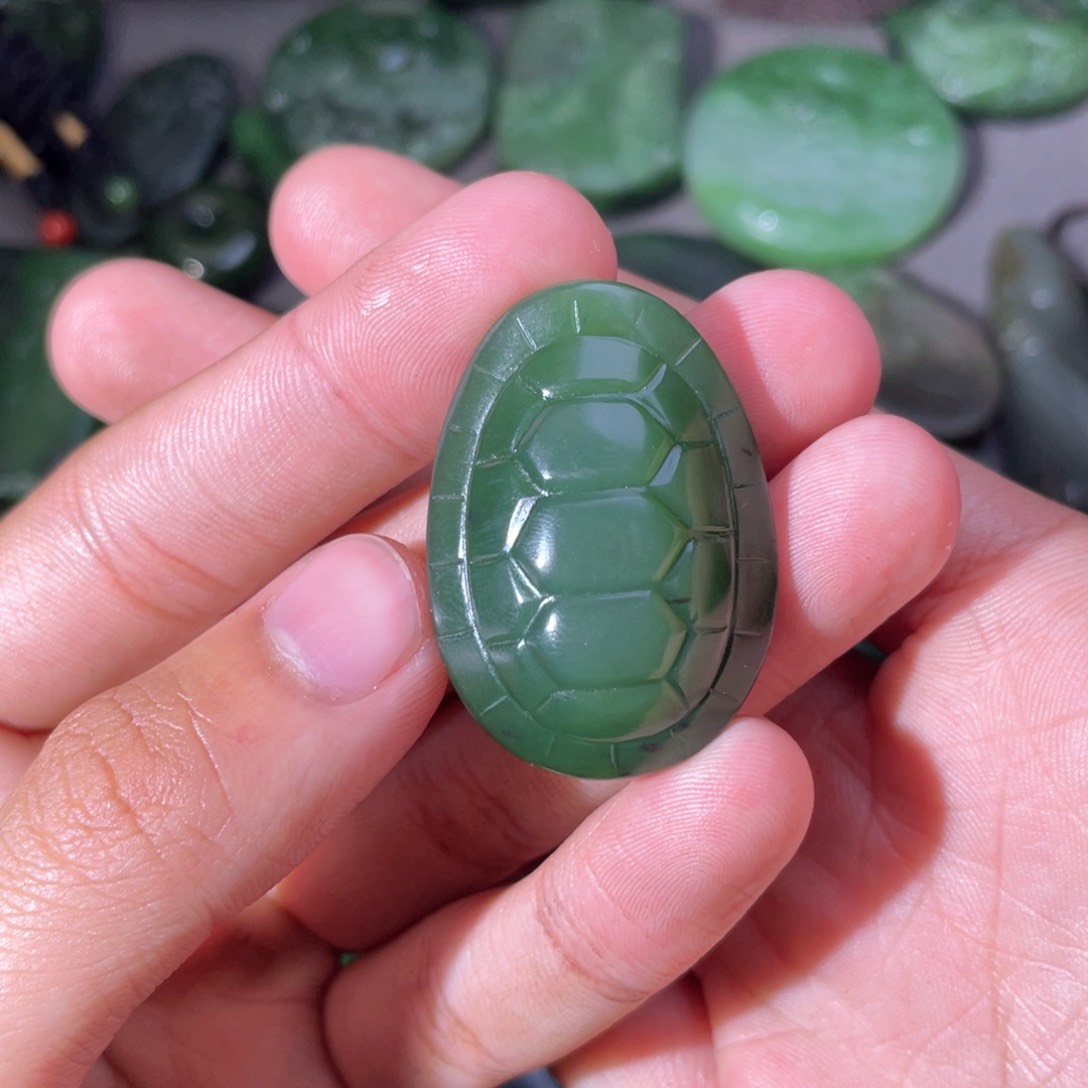 和田玉（碧玉）颈饰未镶嵌