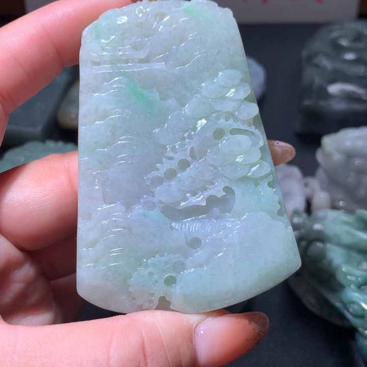 翡翠未镶嵌颈饰保真天然A货翡翠
