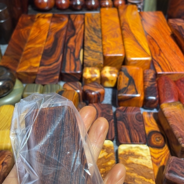 记***刻墨西哥微凹黄檀手把