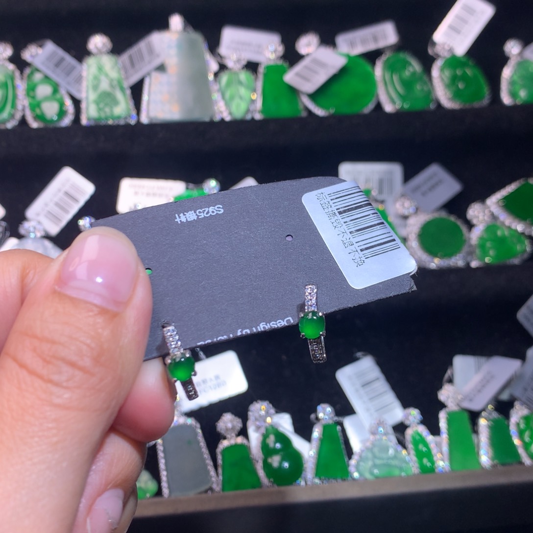 【闪购商品】银S925镶嵌翡翠耳饰