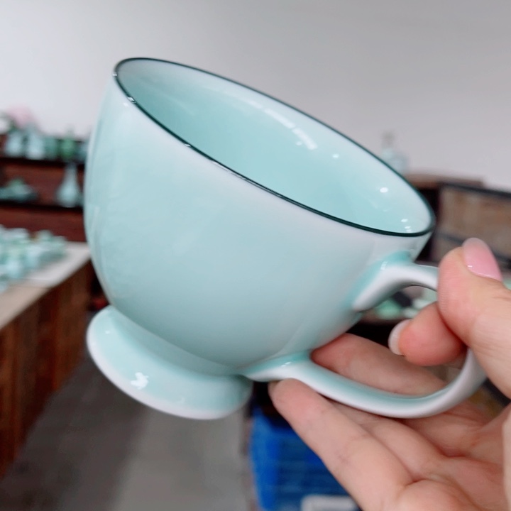 青瓷哈哈哈哈哈哈哈哈哈