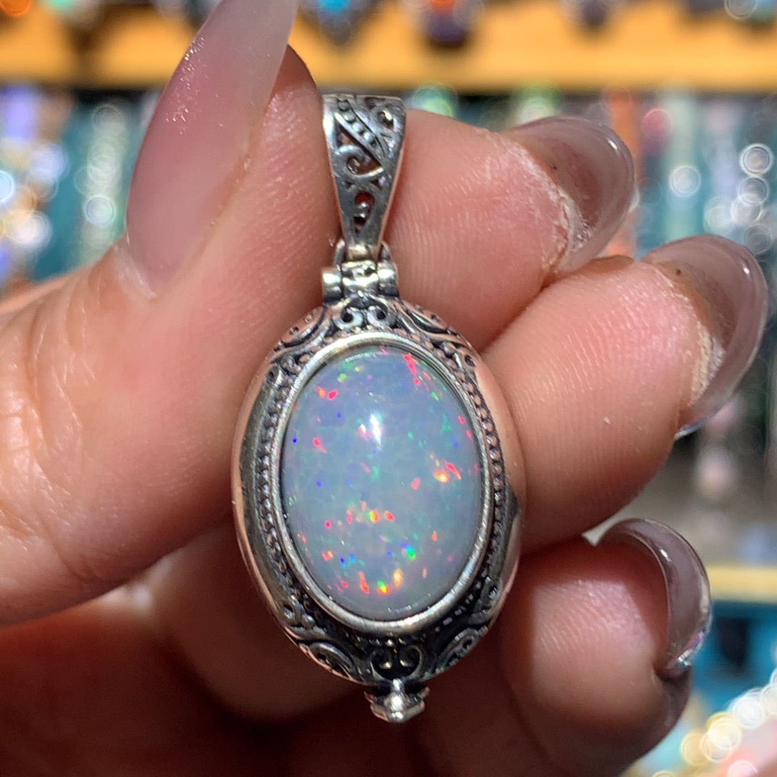 欧泊福利吊坠银S925镶嵌