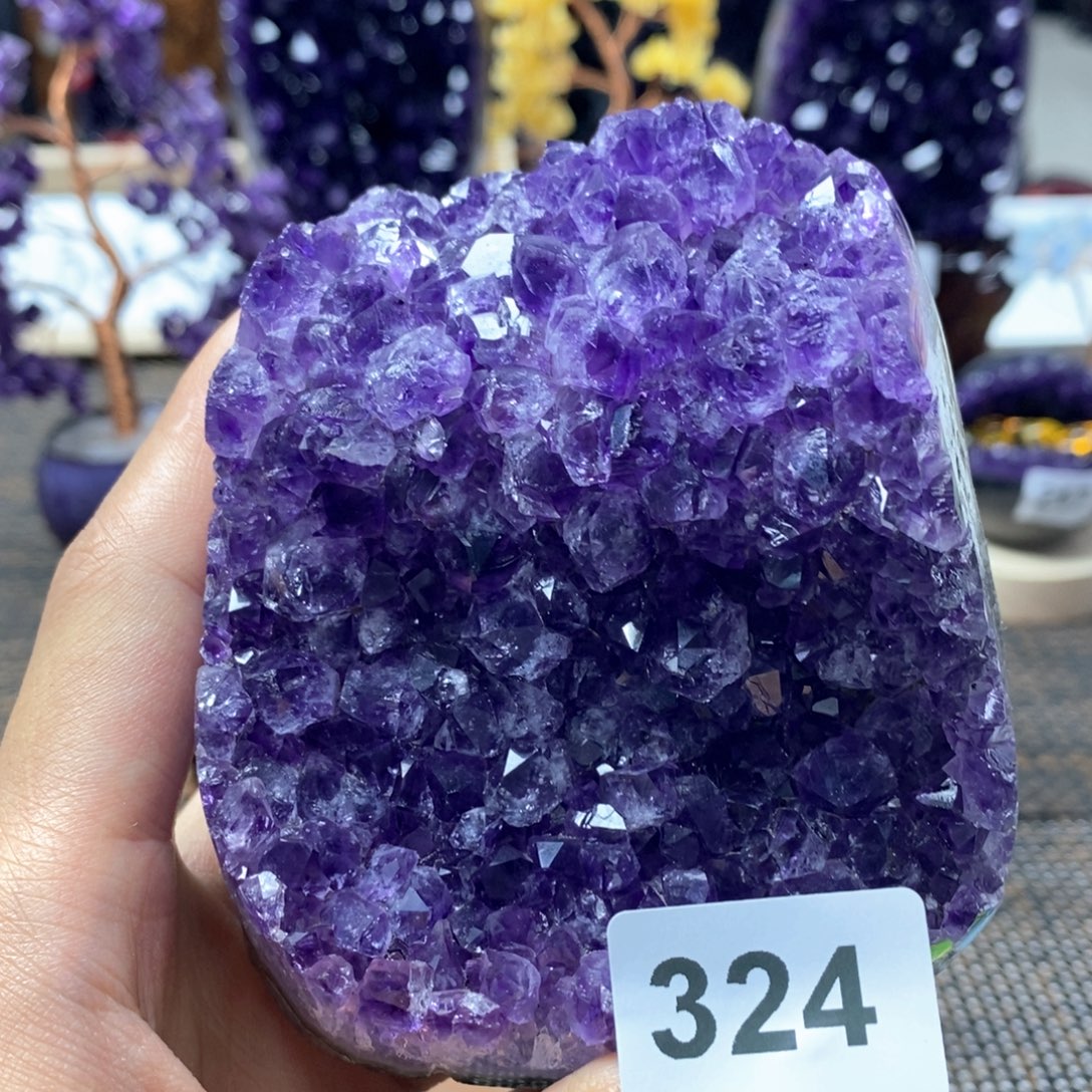 紫晶大型摆件（非配饰）未镶嵌