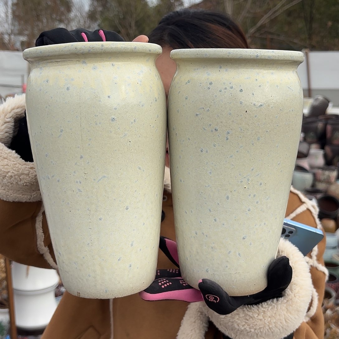 口径13高23两个白打点