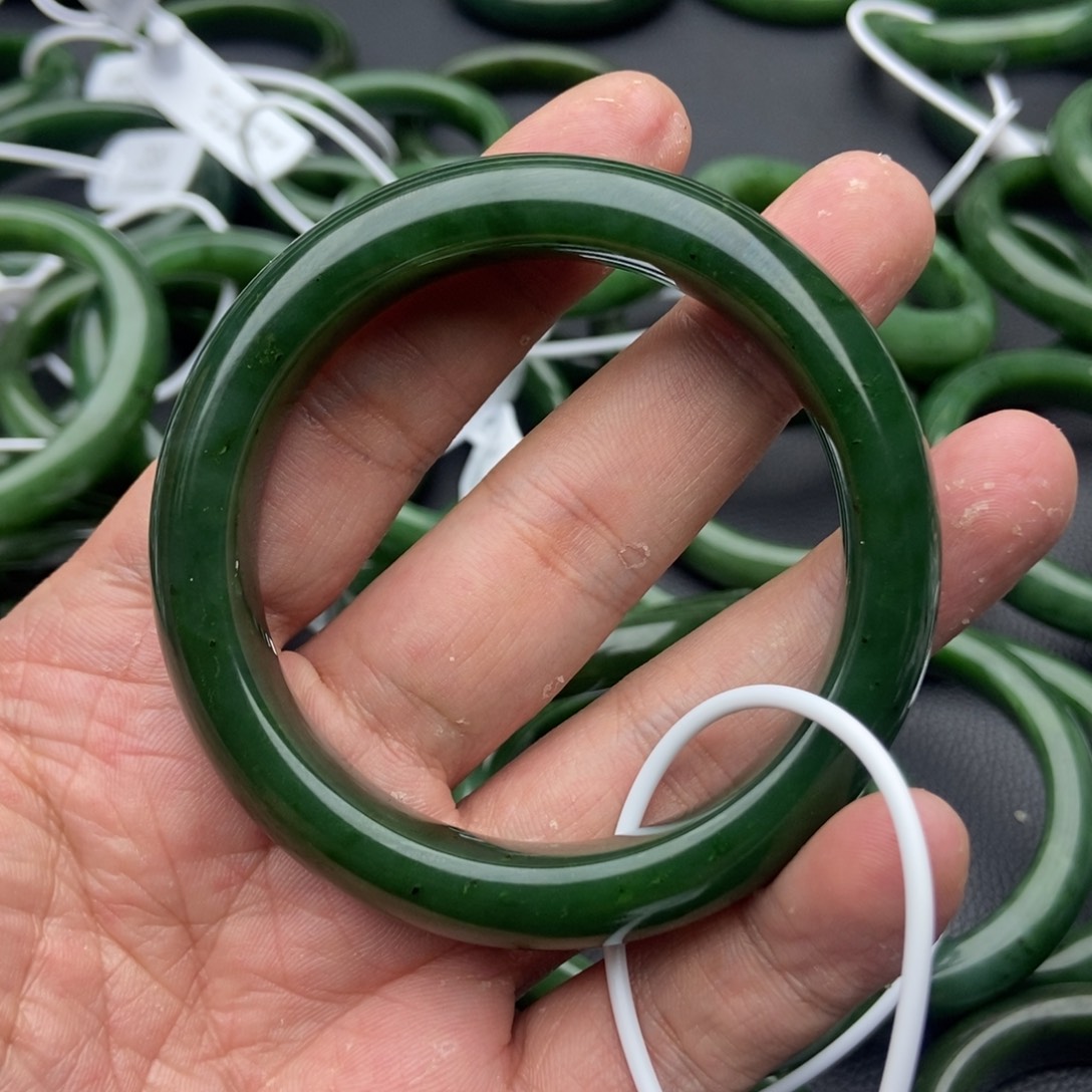 和田玉（碧玉）未镶嵌手镯41-58.5