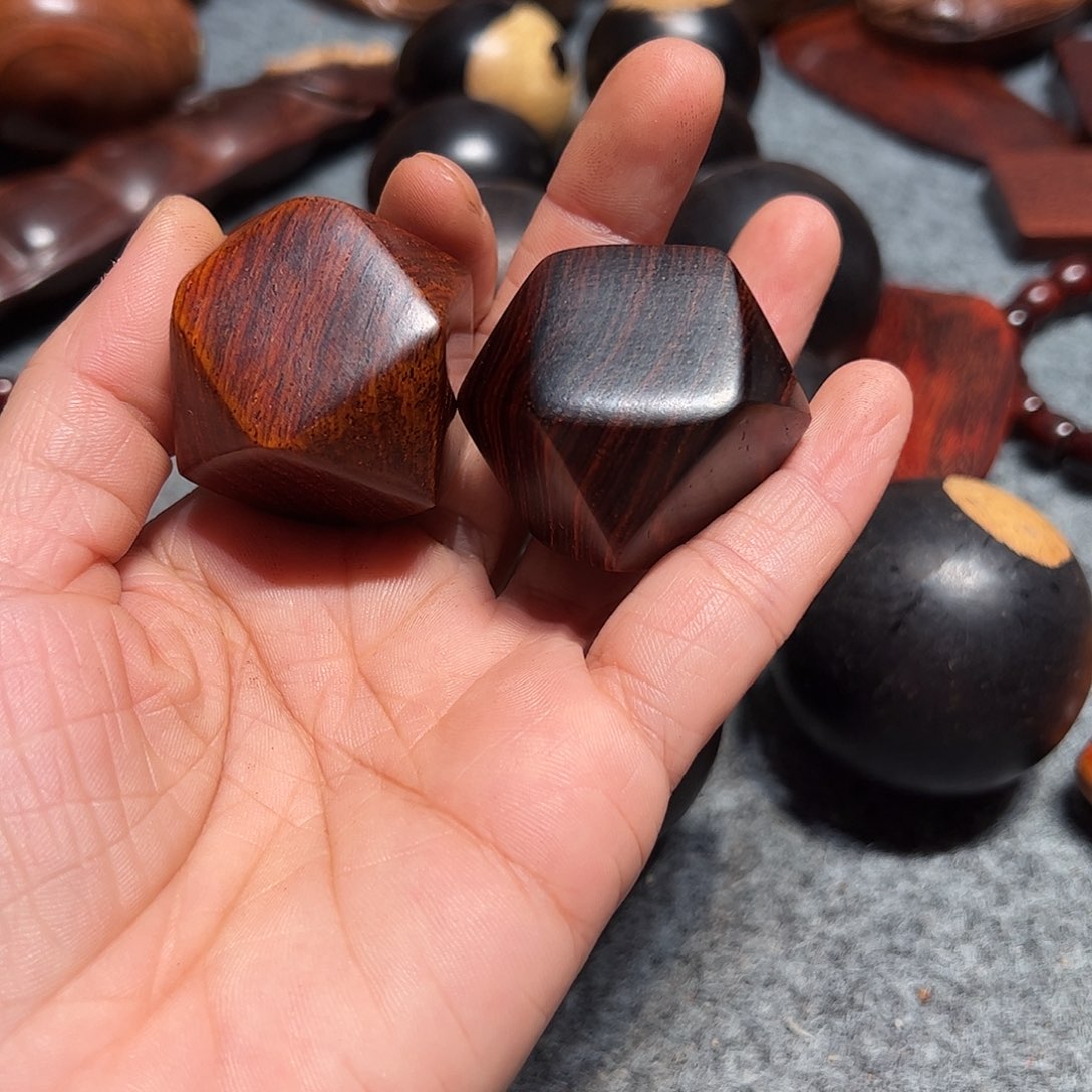 睿***哥微凹黄檀（南美大红酸枝）