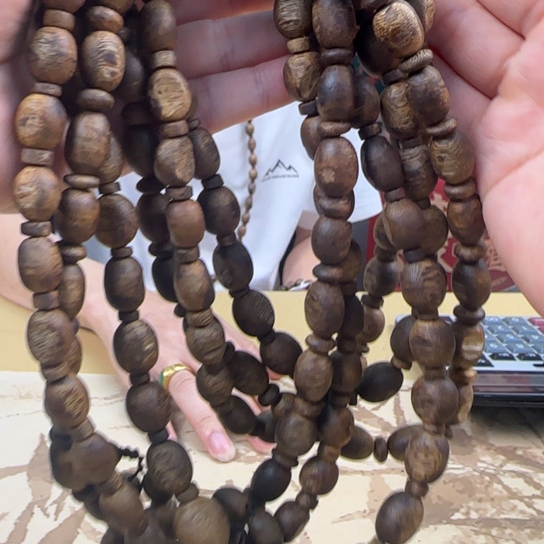 沉香手串绿棋陆河瘤疤多样性发货1条33克