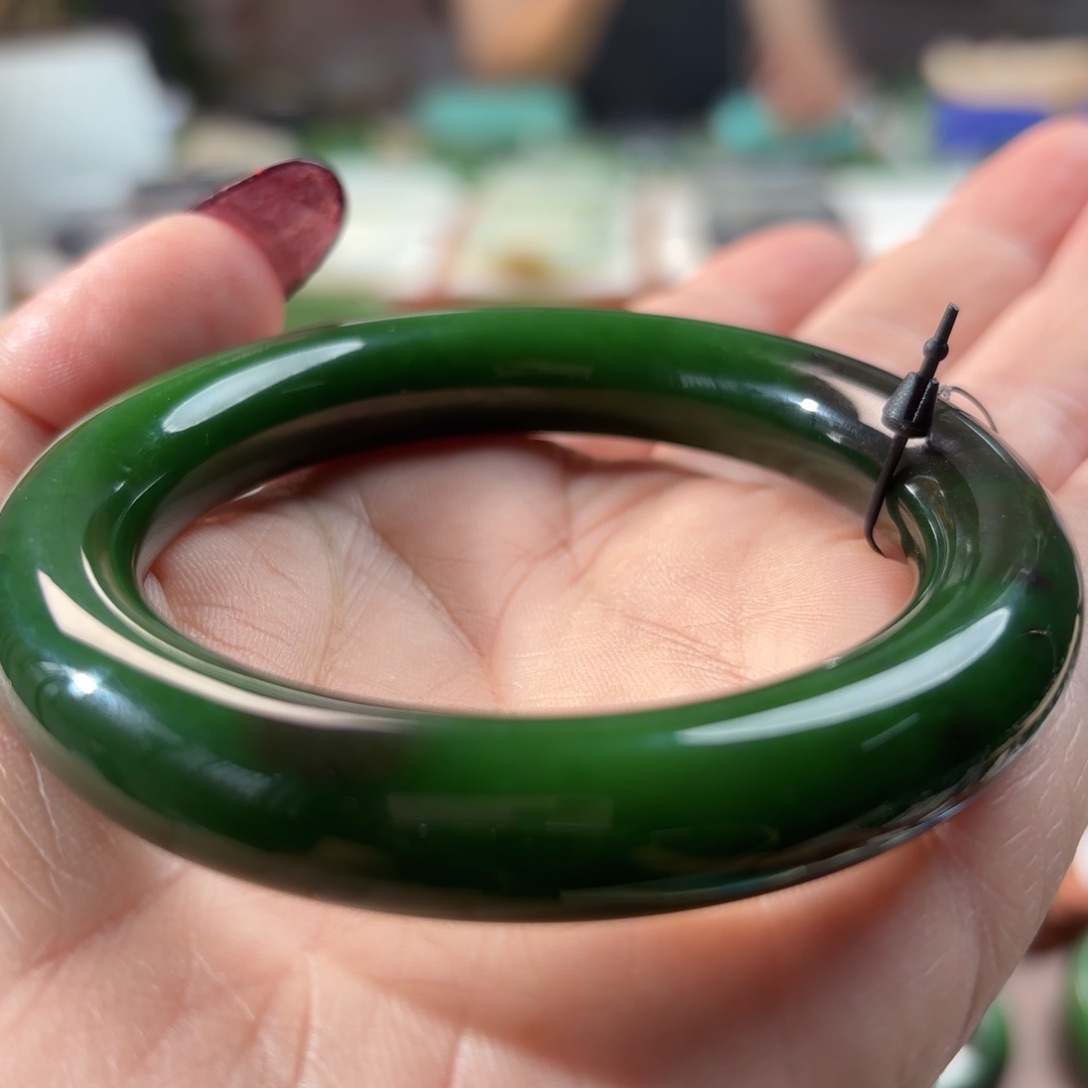 和田玉（碧玉）手镯未镶嵌