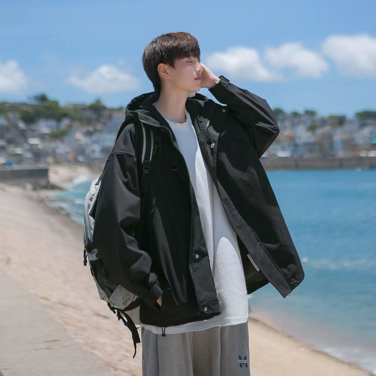 情侣软壳冲锋衣男户外防风服外套春秋款潮牌宽松机能运动夹克上衣