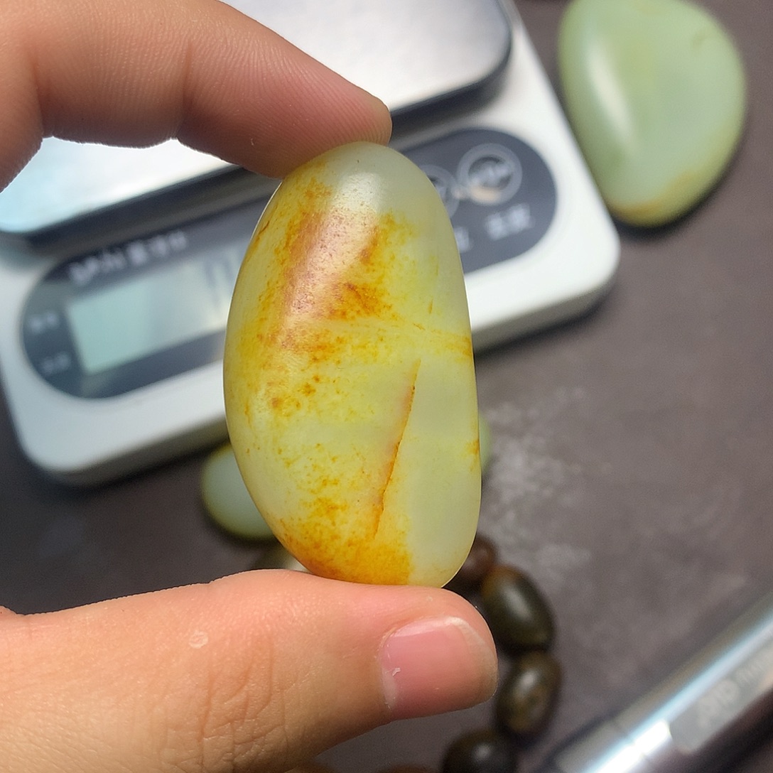 和田玉（糖玉）未镶嵌挂件