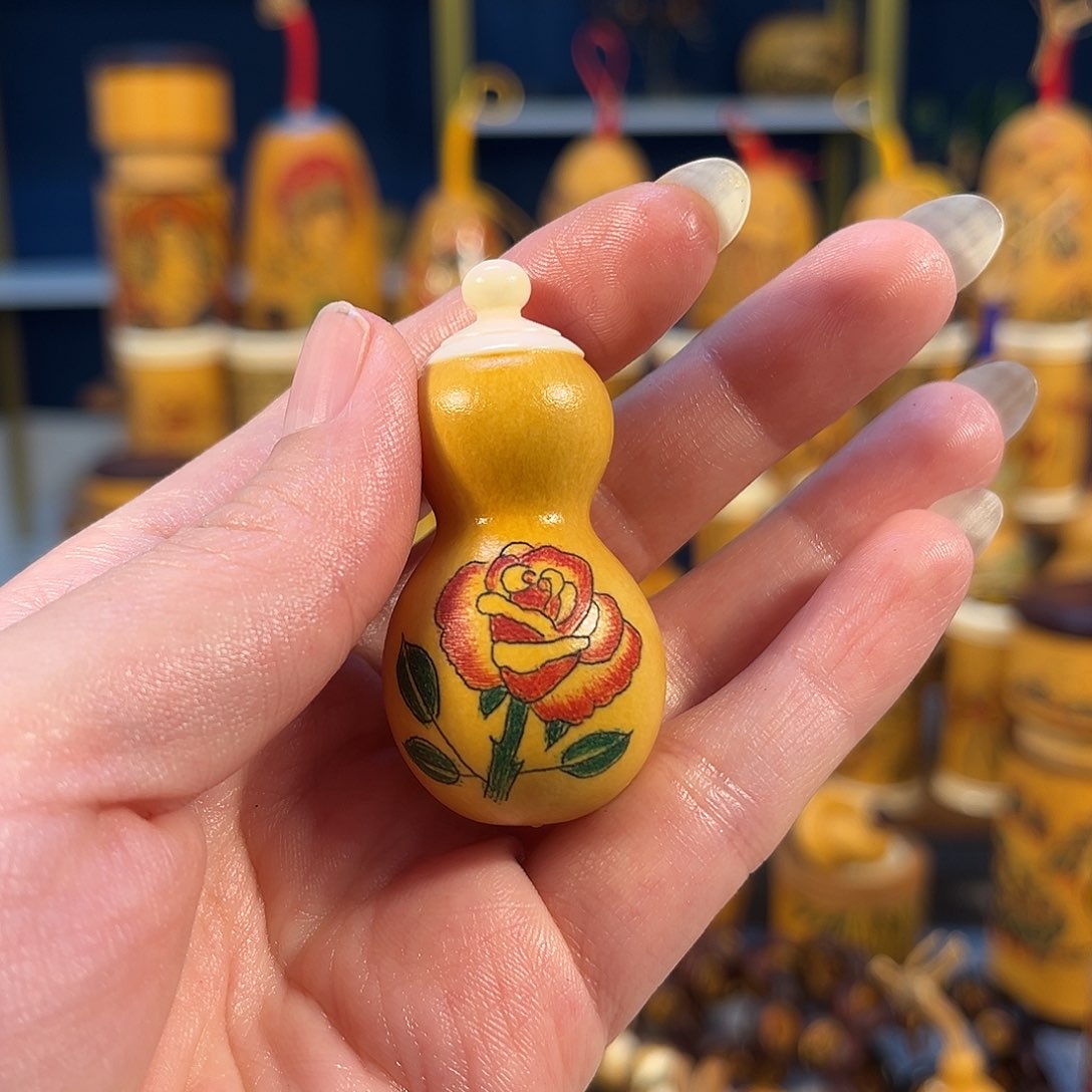 大叶紫檀（黑酸枝木类）