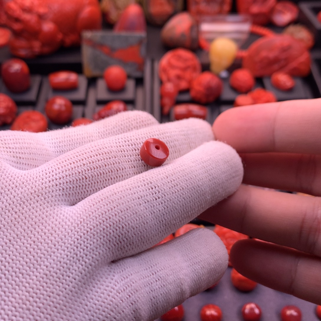 南红玛瑙未镶嵌川料原矿满色满肉精工直切隔片9mm厚5mm